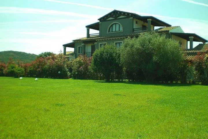 Villa Raffaello Porto San Paolo  Apartment